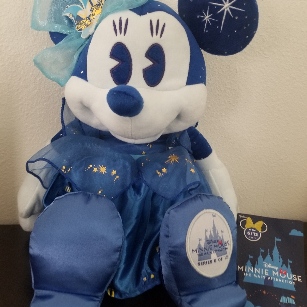 Disney Minnie Main Attraction Peter Pan Plush